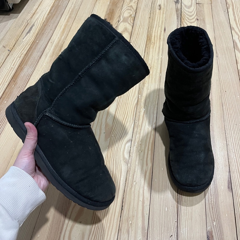 UGG Classic Short Boots Womens 8 Black Suede Shearling Mid Calf Pull On 5825